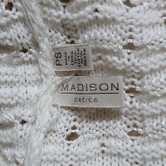 Madison Petite Crochet Open Weave Knit Balloon Sleeve Cardigan with Ruffle Back - Picture 6 of 9